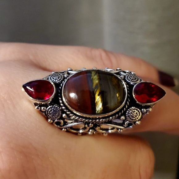 New Iron Tiger Eye and Garnet 925 Silver Ring. - Picture 5 of 7